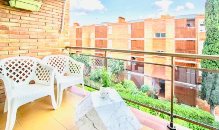 Apartamento En La Playa Con Terraza Apartment โกมาร์รูกา ภายนอก รูปภาพ